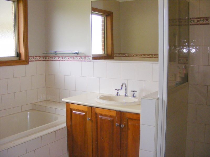 65 Belverdere Drive, Elliminyt VIC 3250