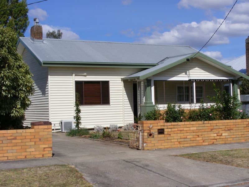 68 Sinclair Street, Colac VIC 3250