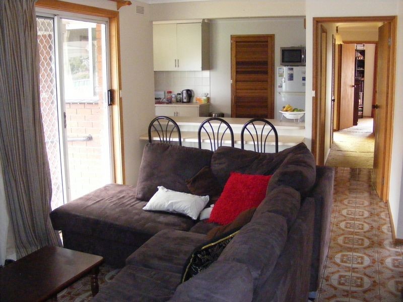4 John Crescent, Colac VIC 3250