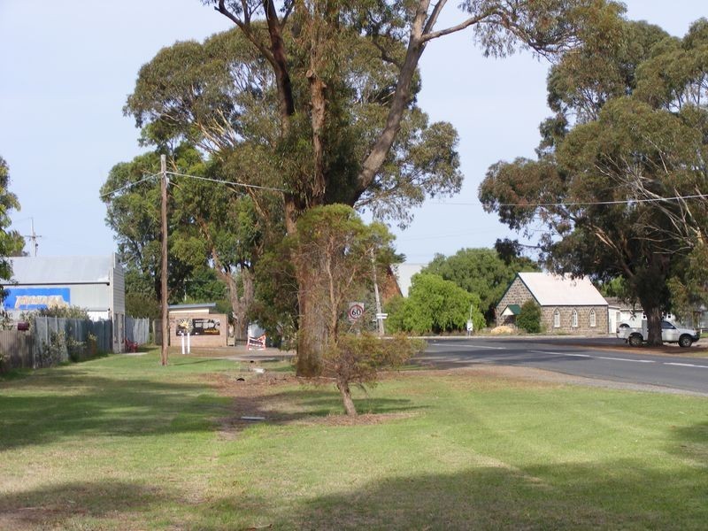 1 & 2/48 New Station Street, Cressy VIC 3322