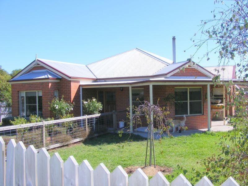 7 Irrewillipe Road, Elliminyt VIC 3250
