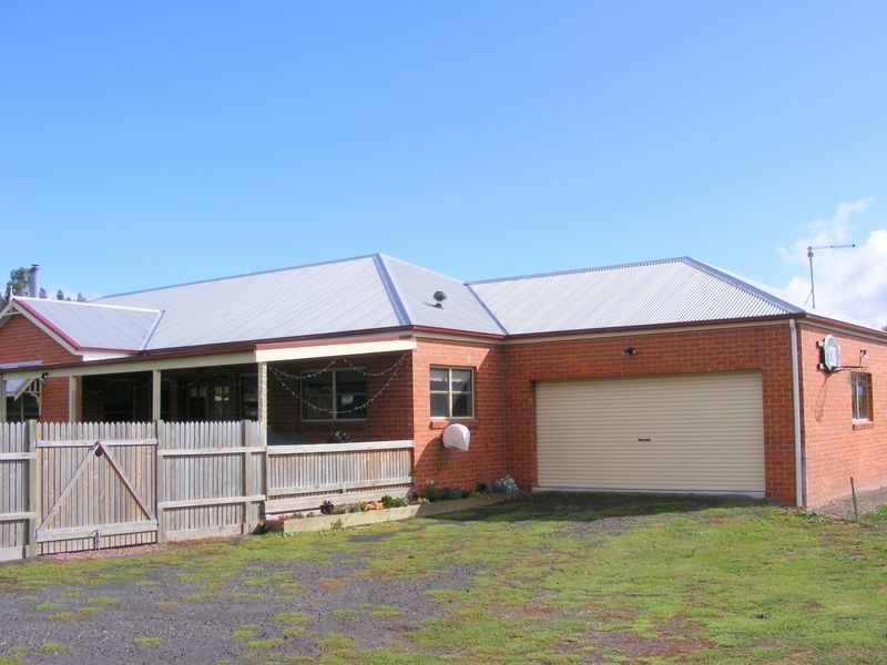 7 Irrewillipe Road, Elliminyt VIC 3250