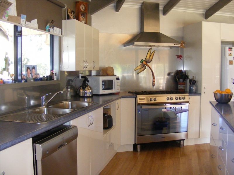 30 Aroona Court, Forrest VIC 3236