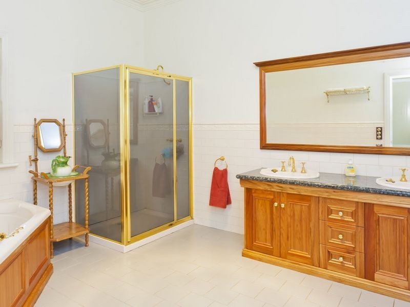 65 Baynes Road, Colac VIC 3250