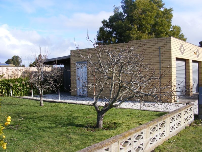 76 Wallace Street, Colac VIC 3250