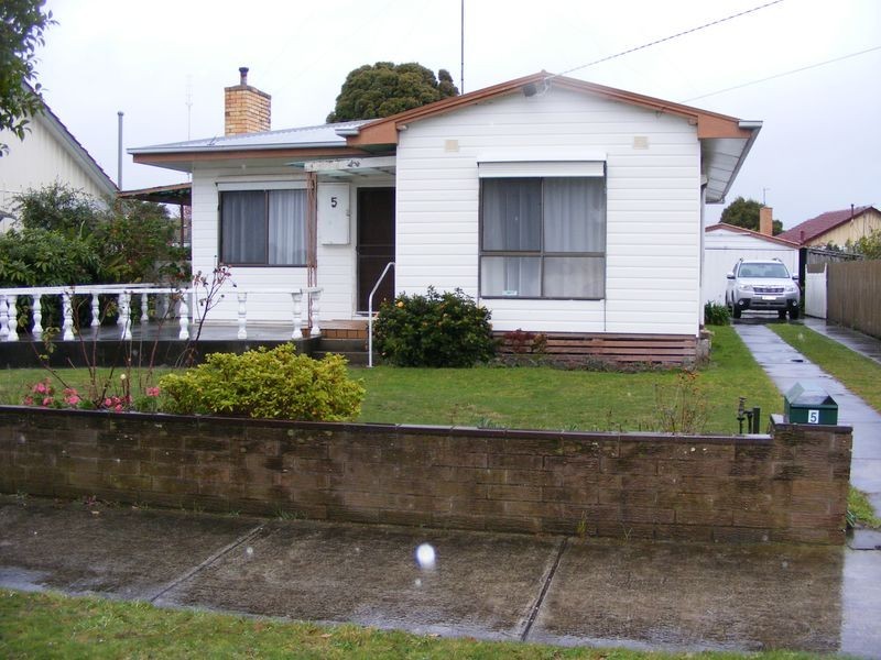 5 Bartlett Street, Colac VIC 3250