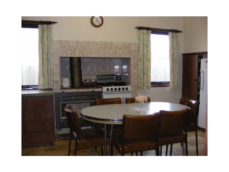 52 Wallace Street, Colac VIC 3250
