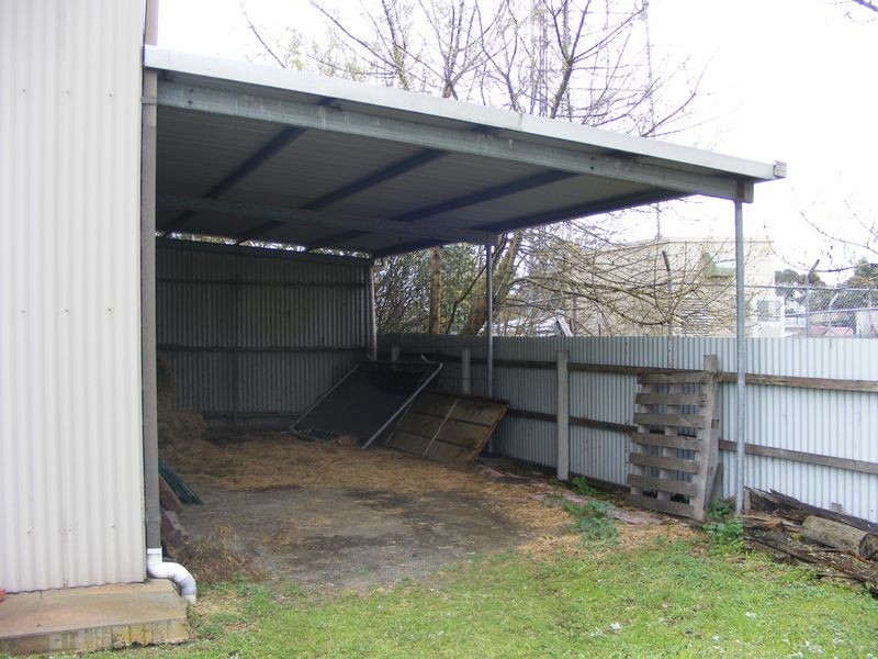 99 Bruce Street, Colac VIC 3250