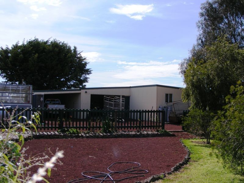 1835 Corangamite Lake Road, Dreeite VIC 3249