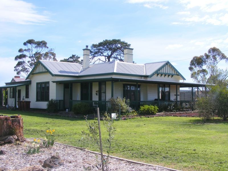 1835 Corangamite Lake Road, Dreeite VIC 3249
