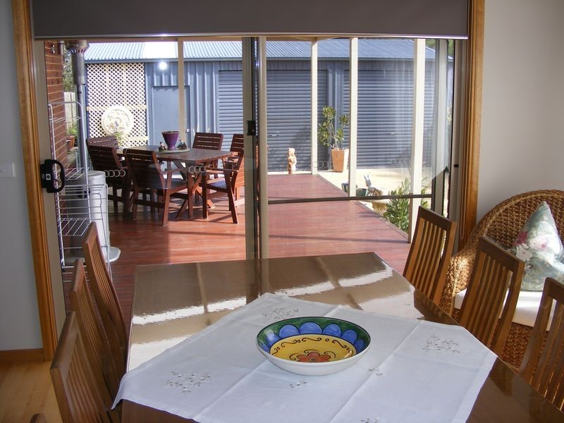 16 Garden Close, Elliminyt VIC 3250