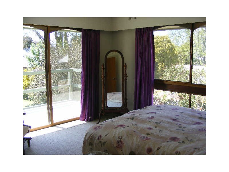 13 Moore Street, Colac VIC 3250