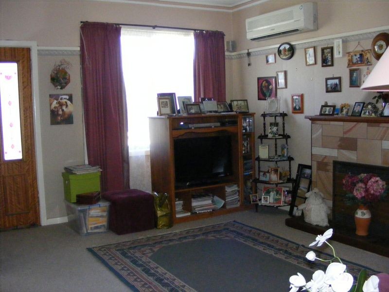 2 Churchill Square, Colac VIC 3250