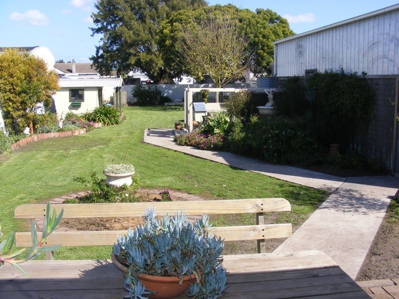 10 Wallace Street, Colac VIC 3250