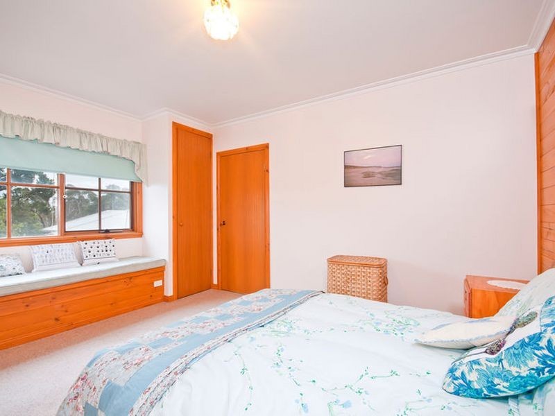 9 Parkers Road, Deans Marsh VIC 3235