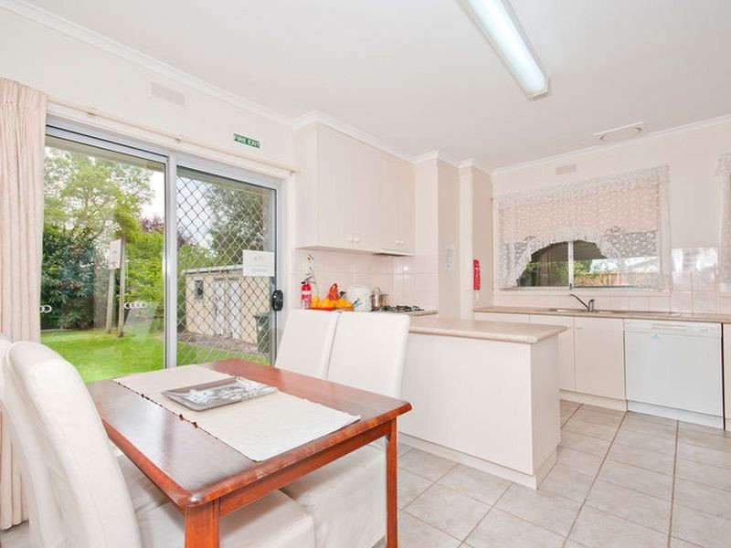 17 Wynne Street, Colac VIC 3250