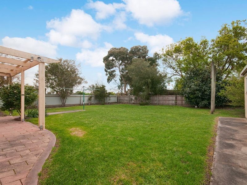 17 Wynne Street, Colac VIC 3250