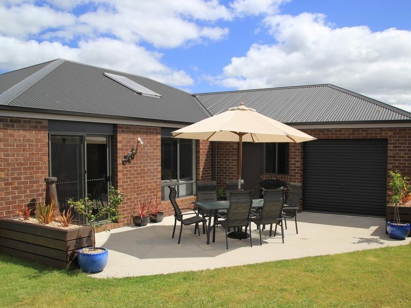 84 Polwarth Street, Colac VIC 3250