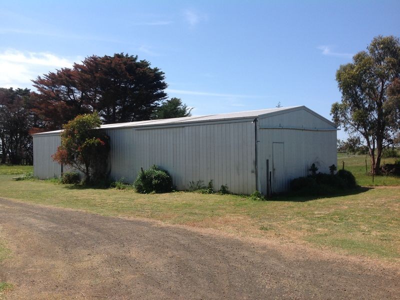220 Graham & McDonald Road, Alvie VIC 3249