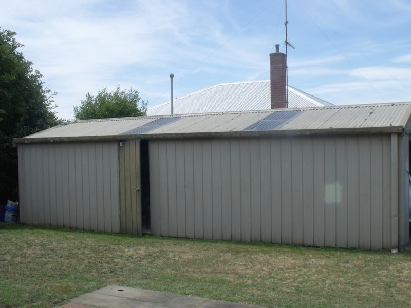 57 Moore Street, Colac VIC 3250