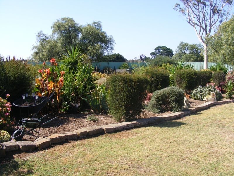 10 Troys Road, Beeac VIC 3251