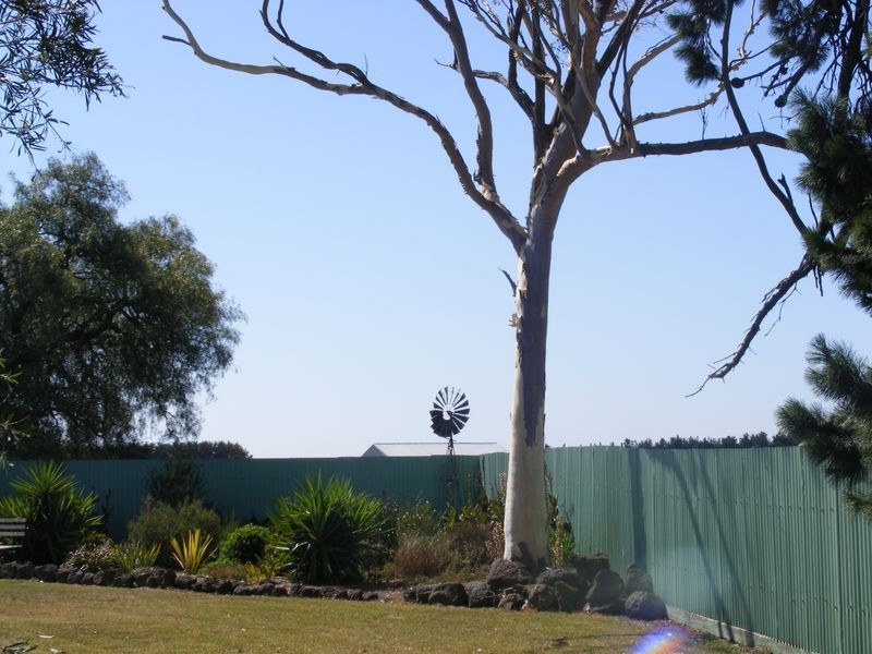10 Troys Road, Beeac VIC 3251