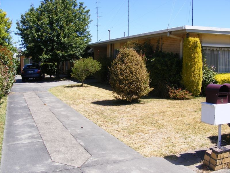 2/10 Pollack Street, Colac VIC 3250