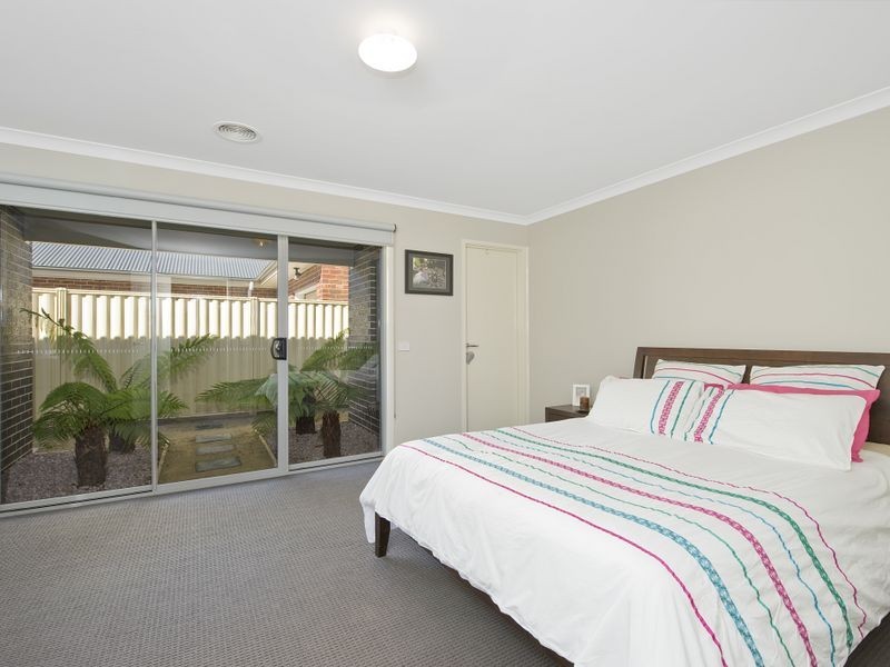 5 Deloraine Court, Elliminyt VIC 3250