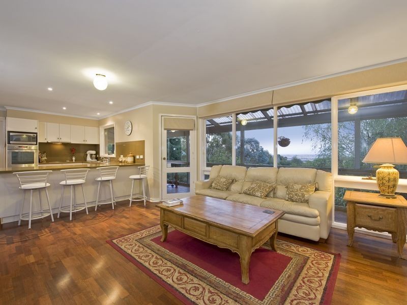 90 Everett Crescent, Barongarook VIC 3249