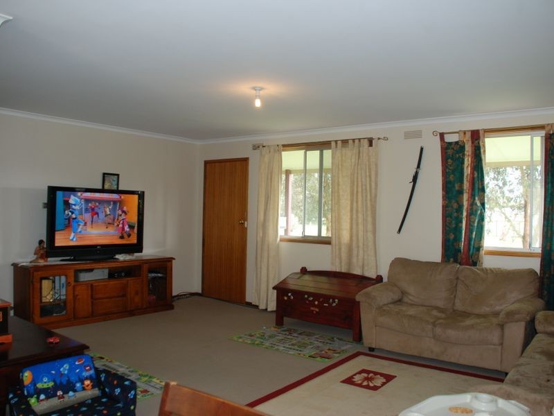 48 Irrewillipe Road, Elliminyt VIC 3250