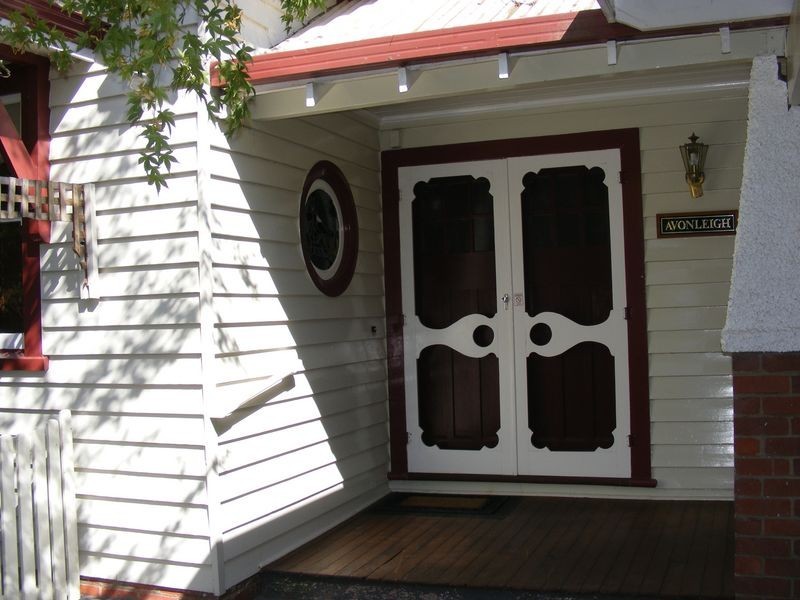 22 Queens Avenue, Colac VIC 3250