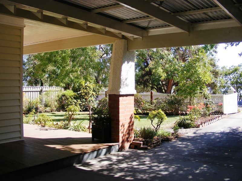 22 Queens Avenue, Colac VIC 3250