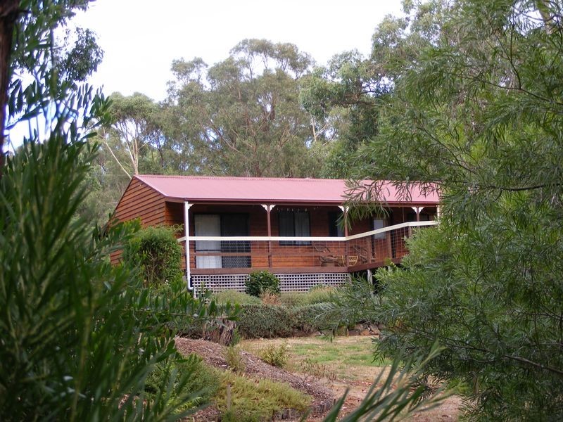 35 Johnsons Road, Barongarook VIC 3249