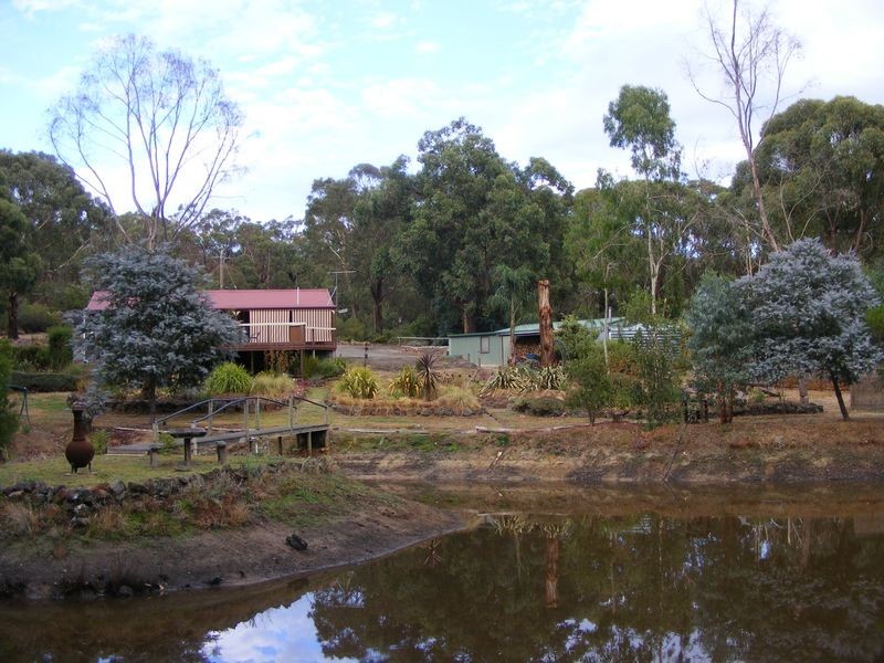 35 Johnsons Road, Barongarook VIC 3249