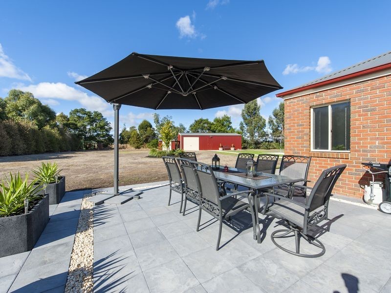 252 Pound Road, Elliminyt VIC 3250
