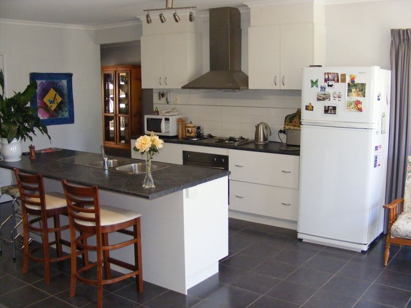 156 Hart Street, Elliminyt VIC 3250