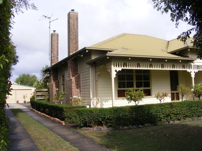 14 Jennings Street, Colac VIC 3250
