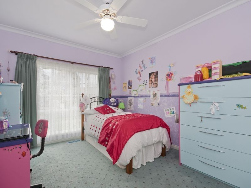 4 McAdam Crescent, Colac VIC 3250
