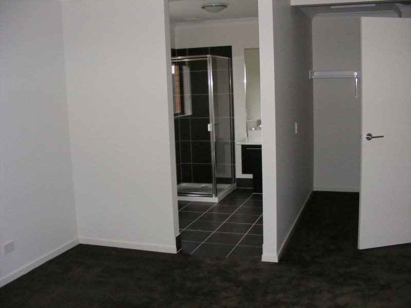 11 Boronia Way, Elliminyt VIC 3250