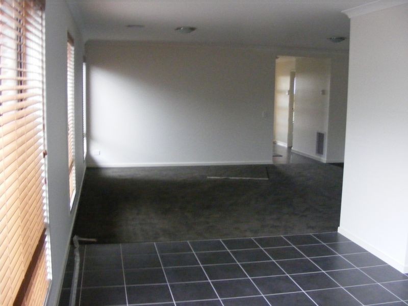 11 Boronia Way, Elliminyt VIC 3250
