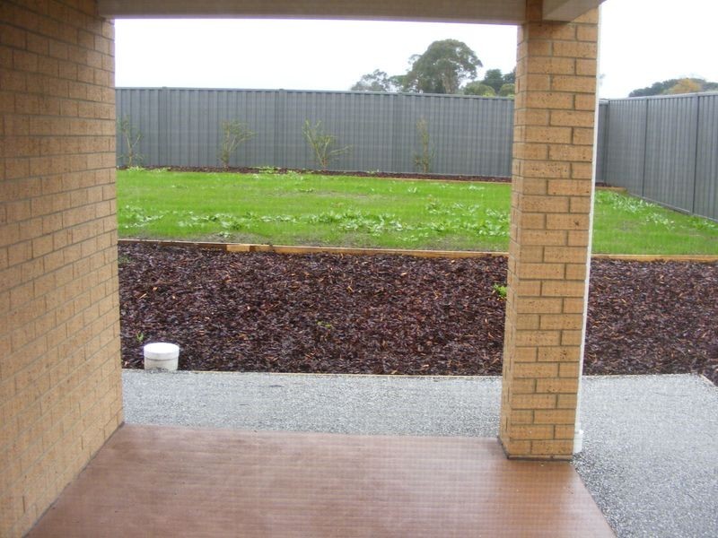 11 Boronia Way, Elliminyt VIC 3250