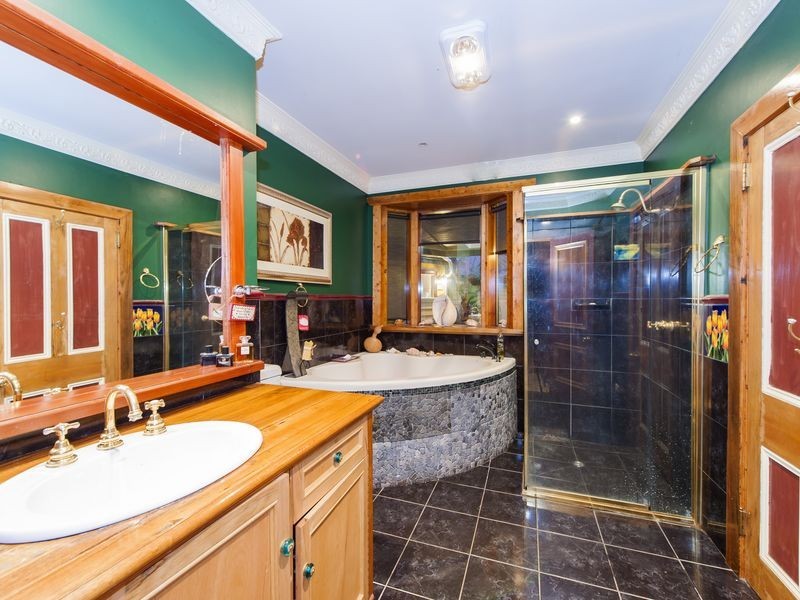 16 Main Road, Gellibrand VIC 3239
