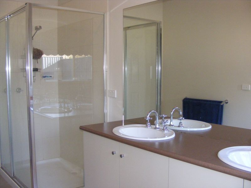 44 Roseneath Road, Warncoort VIC 3243