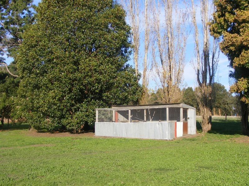 25 Bushbys Road, Barongarook VIC 3249