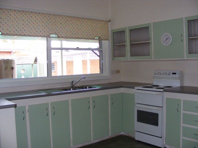 28 Armstrong Street, Colac VIC 3250