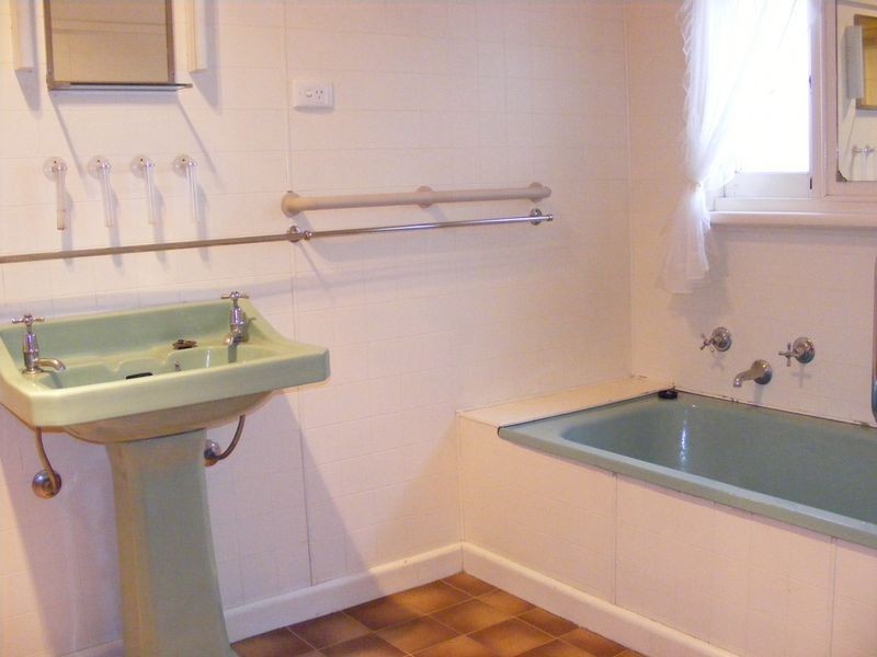 28 Armstrong Street, Colac VIC 3250