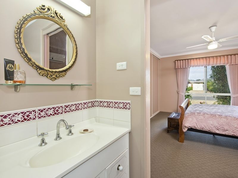 2 Dean Court, Elliminyt VIC 3250