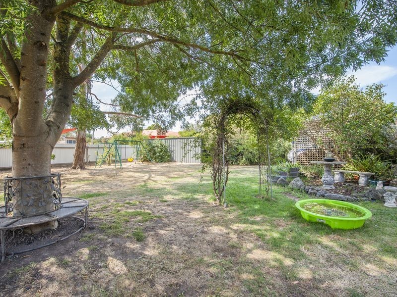 2 Dean Court, Elliminyt VIC 3250