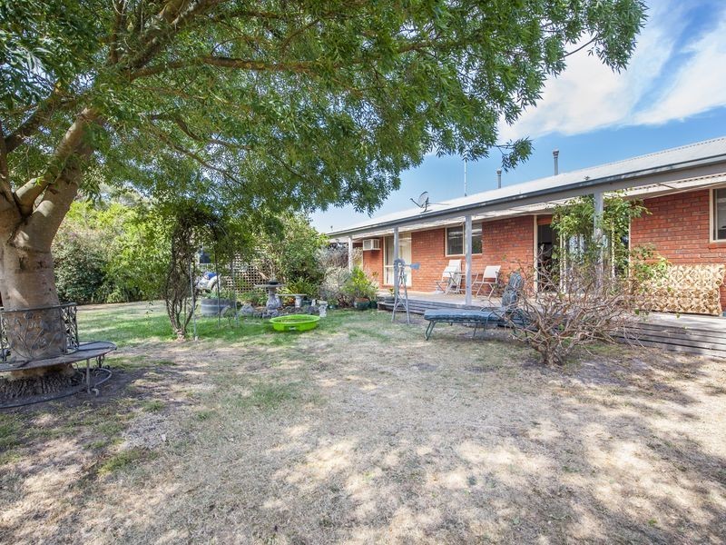 2 Dean Court, Elliminyt VIC 3250