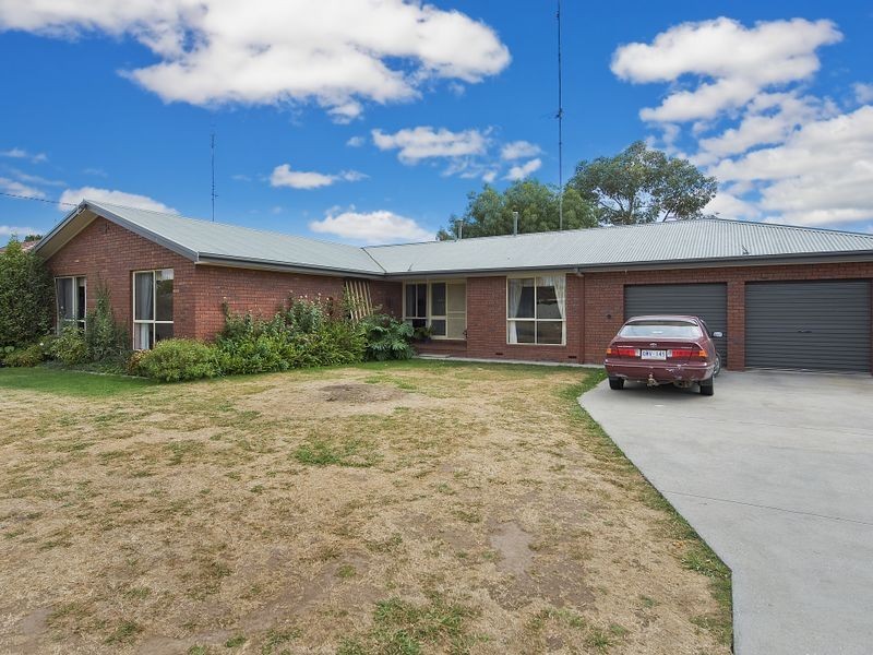 2 Dean Court, Elliminyt VIC 3250